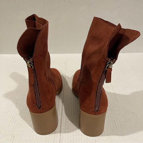 Women’s Sun + Stone Lyraa Brown Faux Suede Heel Boots Size 9.5 US! - Picture 5 of 8